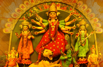 nazar dosh aur shatru daman ke liye kaali chaudas par kaali bari mandir delhi mein maa kaali ki puja