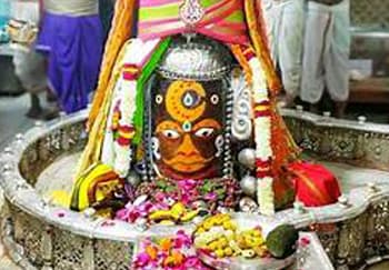 lambee aayu aur achchhee sehat ke lie is shivaraatri mahaakaaleshvar jyotirling mein karaen rudraabhishek